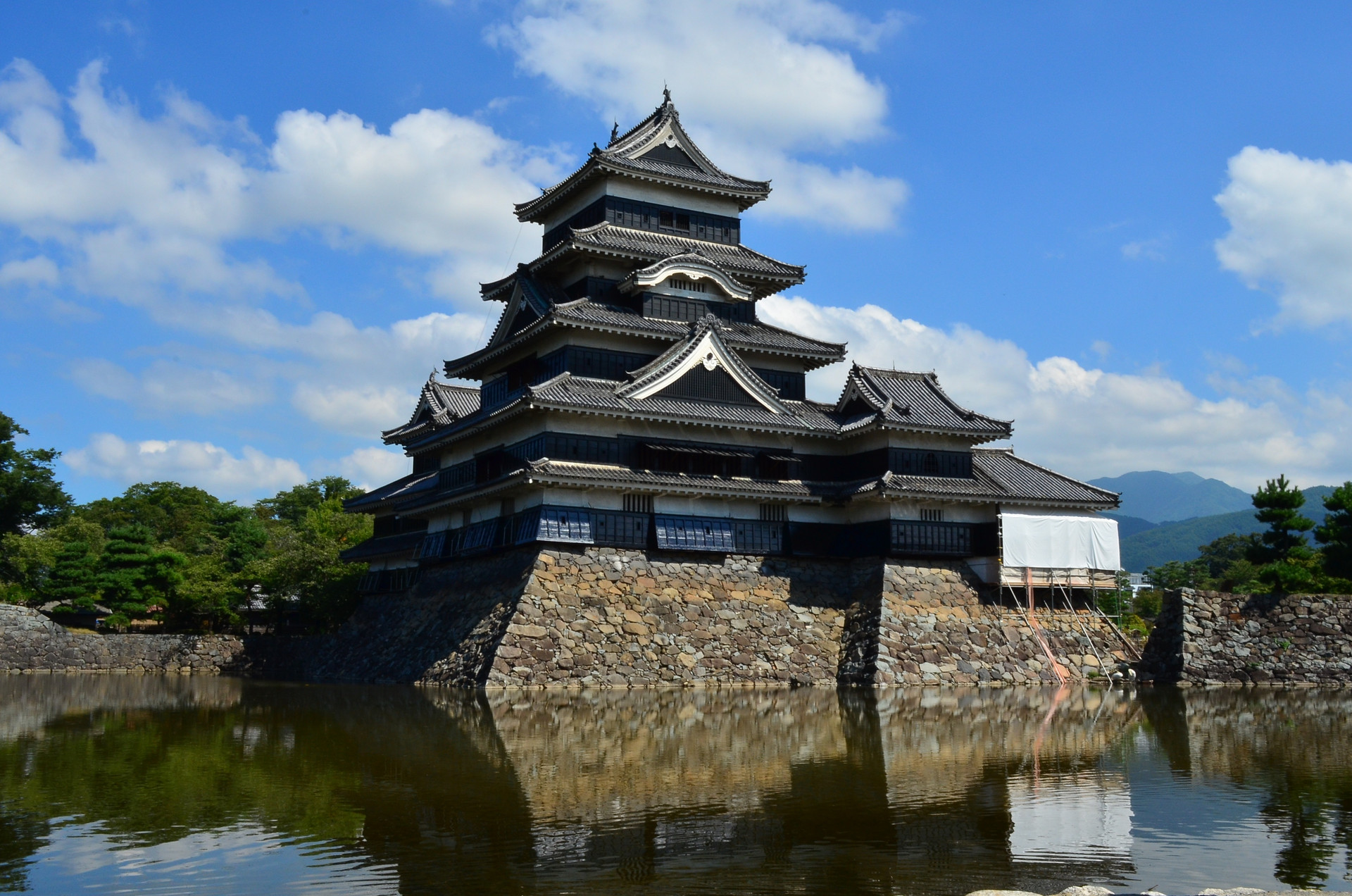 松本城